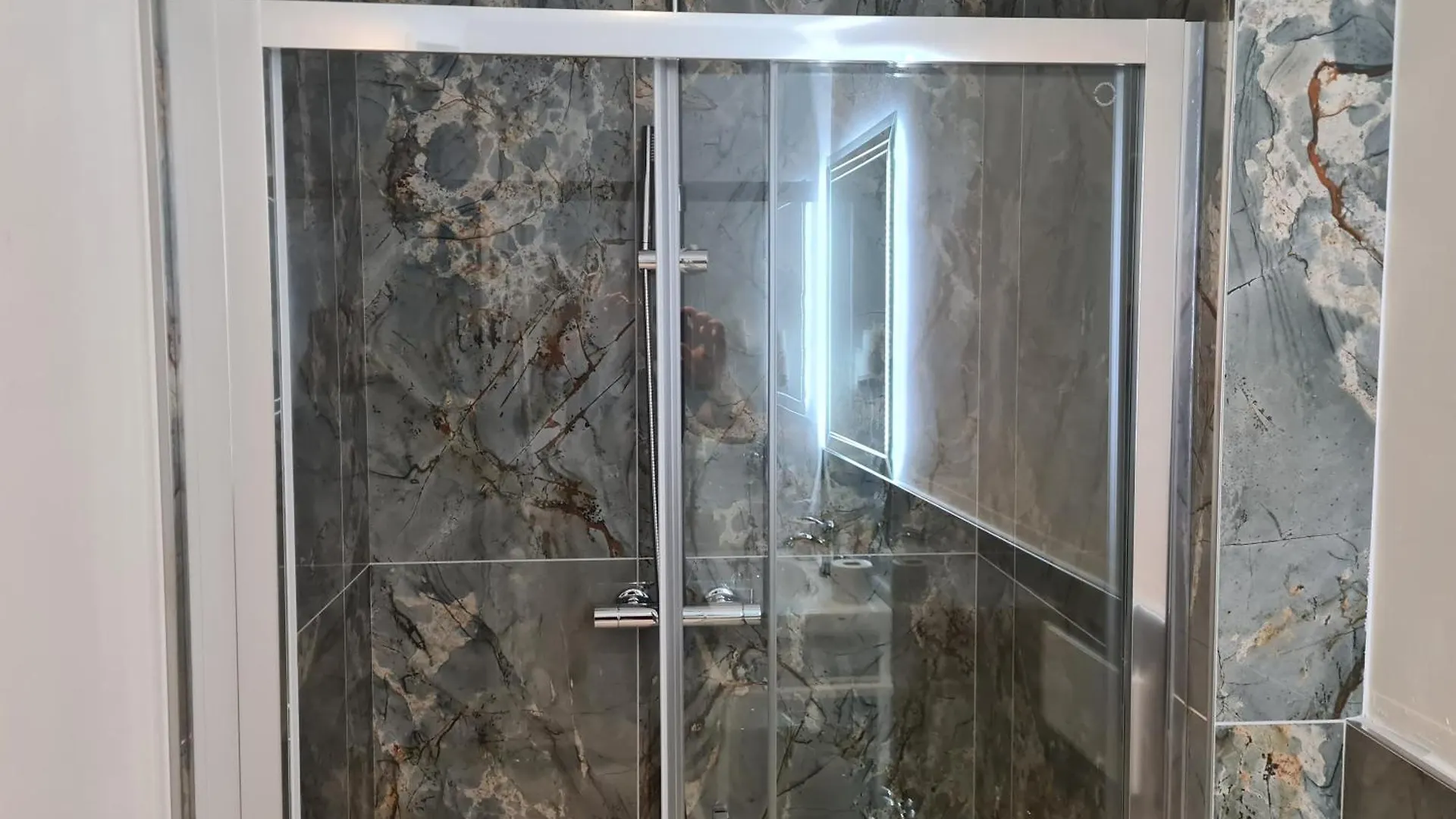 Apartment Allegra Viareggio Appartamento & Affittacamere Guest House